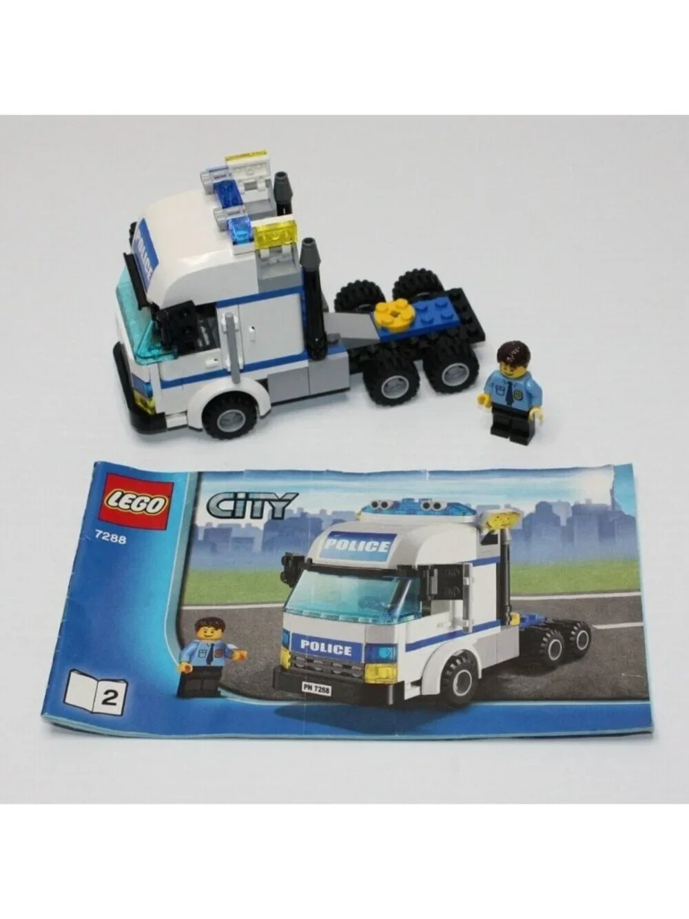Lego City Mobile Police Unit Set 7288 Complete and with Instructions